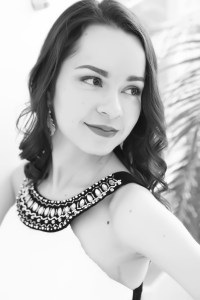 19041802Julia Daryl 023